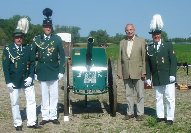 Kanone Elbwiesen Buergermeister